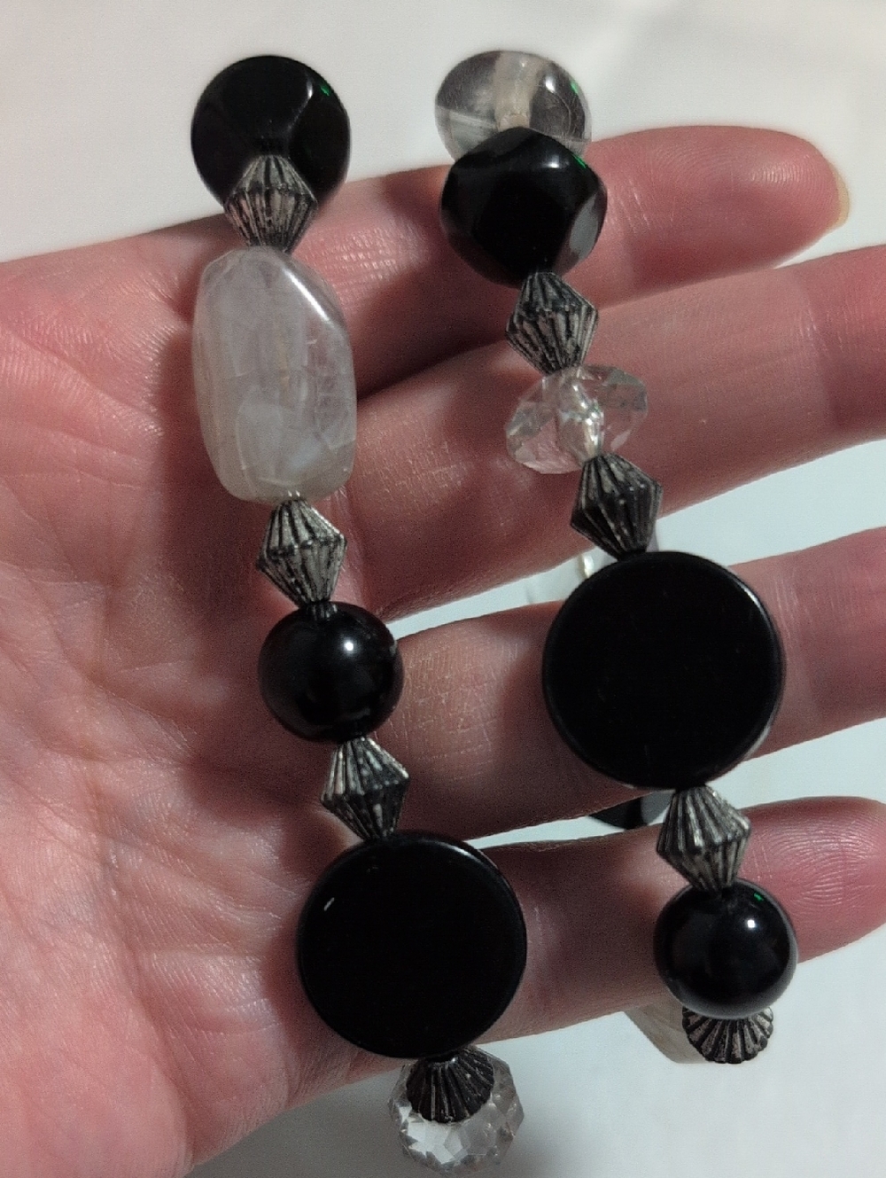 ❤️‍🔥10/$10❤️‍🔥 Set Of 2 Black and Clear Faux Beaded Stretch Bracelets